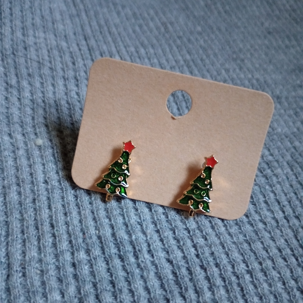 Christmas tree earrings